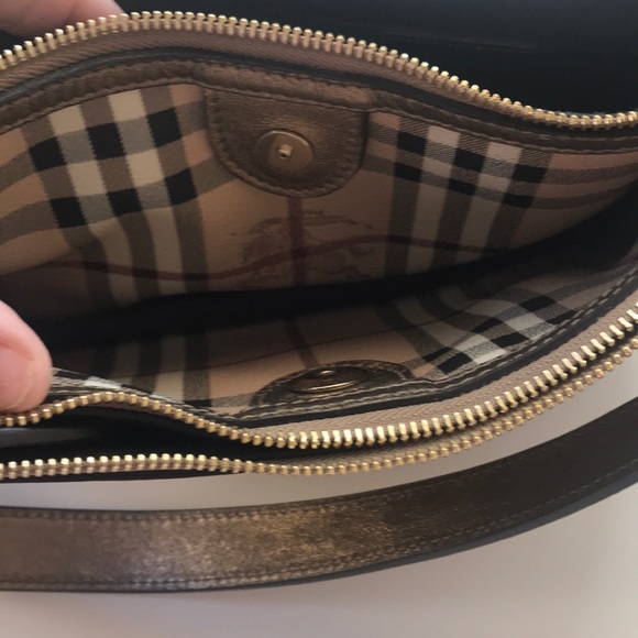 ❗️sale❗️Burberry Authentic handbag - Picture 5 of 9